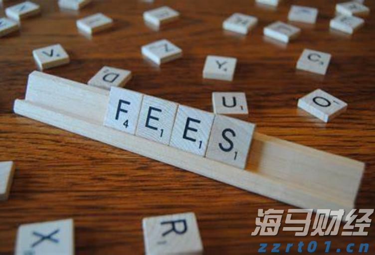 柳梧铁路金田跨平武高速特大桥首片T梁顺利架设