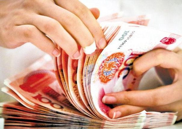 母女烈日救老人 牵出一段“接生缘”